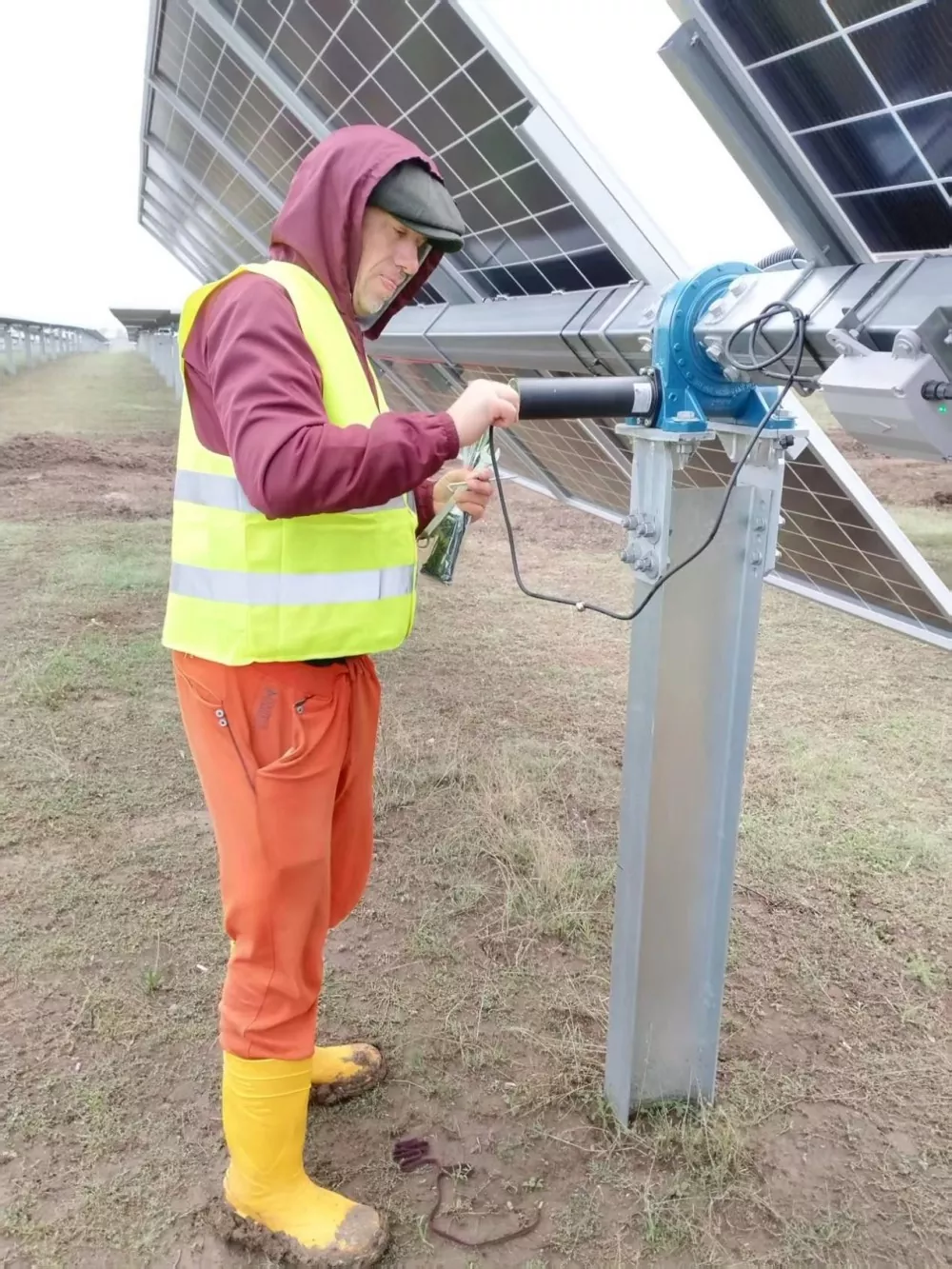 PV Plant Monitoring and Data Acquisition System