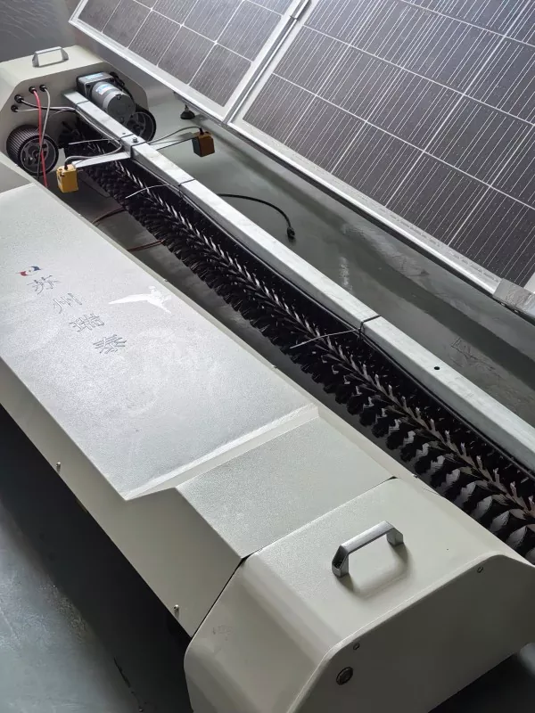 Intelligent Photovoltaic Cleaning Robot