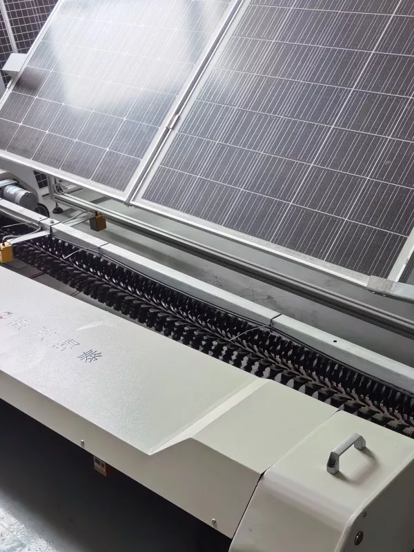 Intelligent Photovoltaic Cleaning Robot